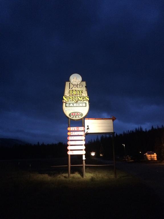 Lolo Hot Springs Hotell Eksteriør bilde