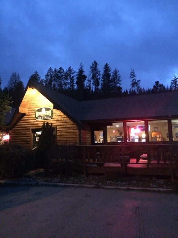 Lolo Hot Springs Hotell Eksteriør bilde